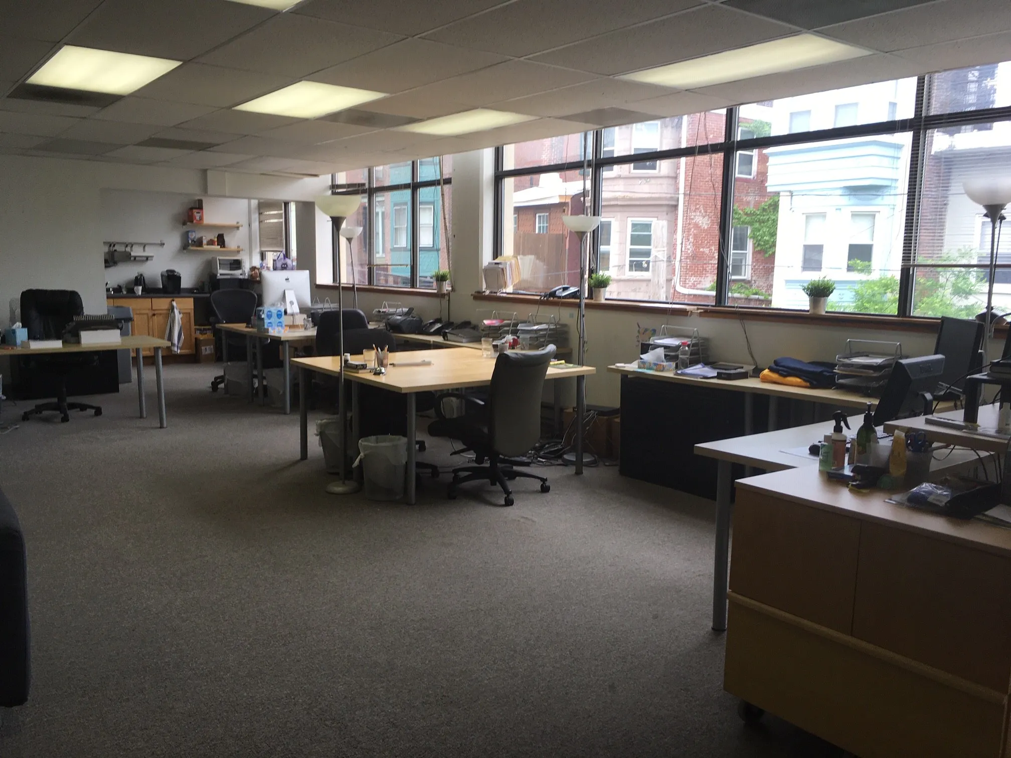Suite 202 open office furnished