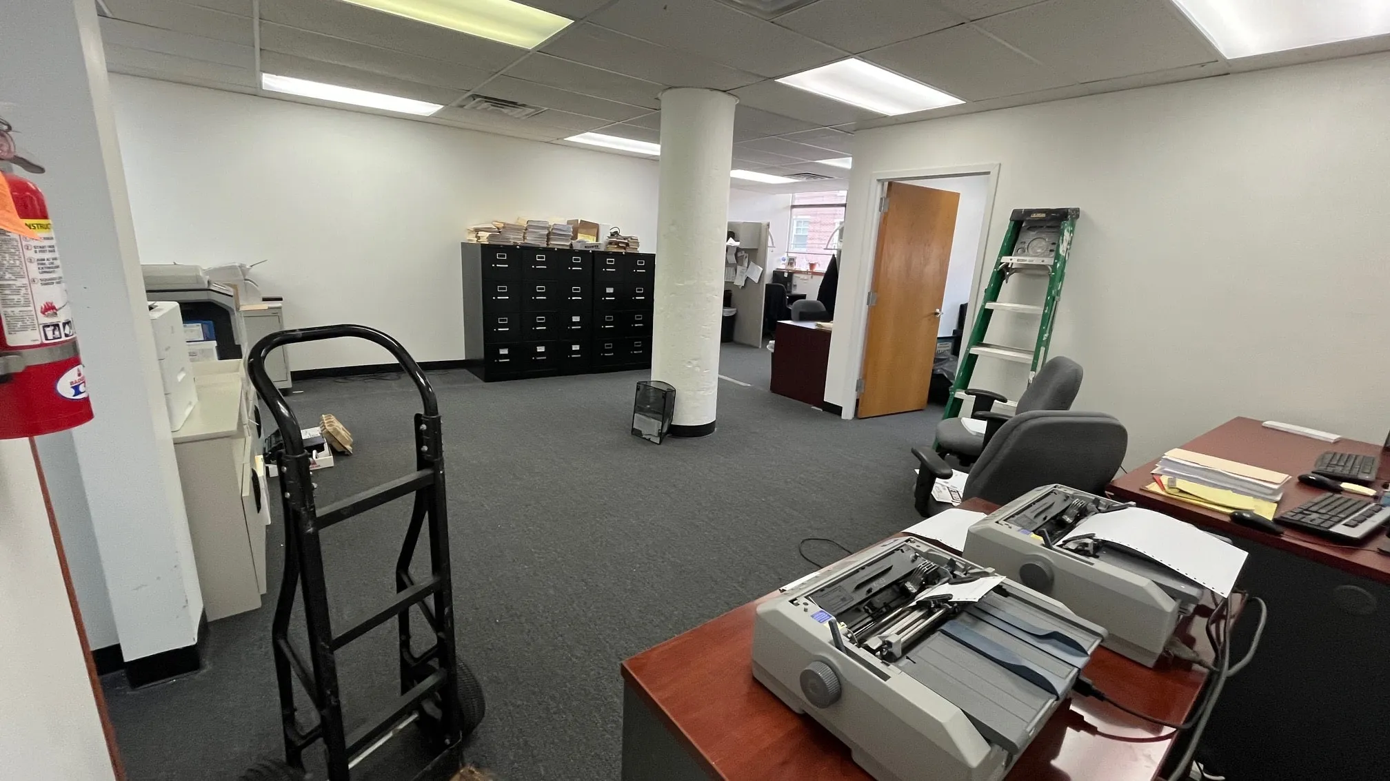 Suite 201 interior, photo 5